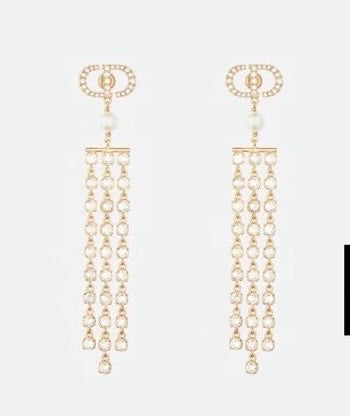 Selling Jewelry Online: The Allure of Dior Earrings