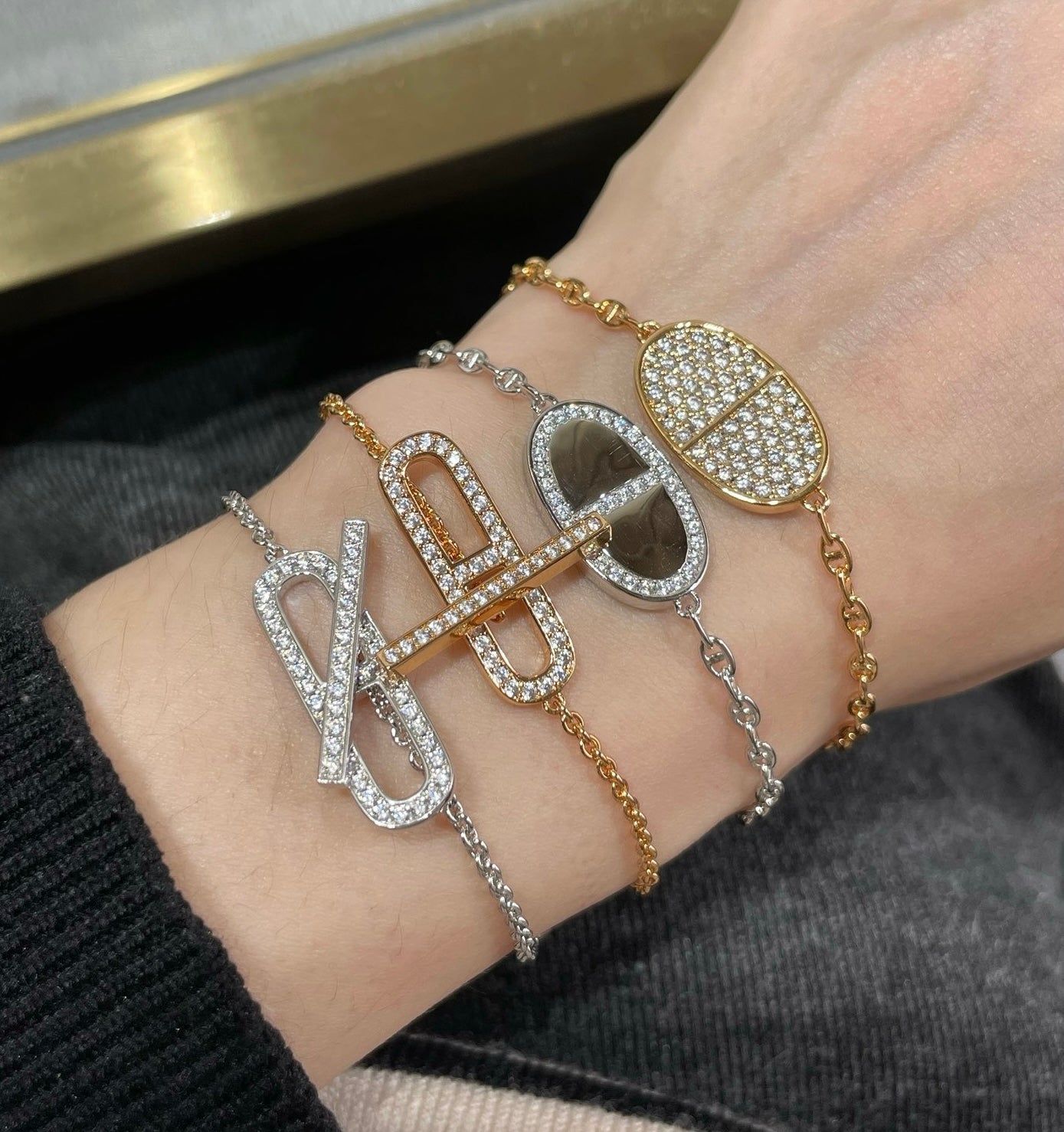 Unveiling the Allure of Women's Hermès Bracelets